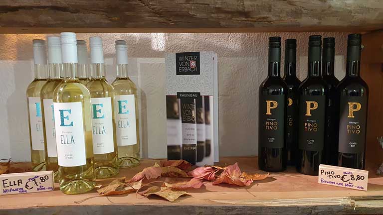 Weinregal Verkaufsstelle Höflädchen für Winzer von Erbach Weine in Hünstetten